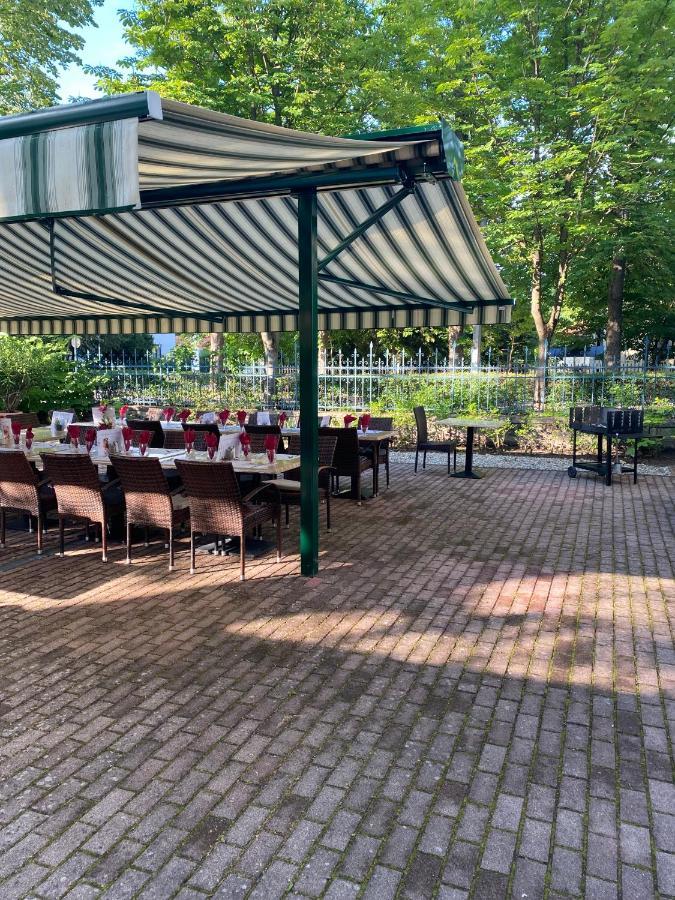 Fonix Hotel Balatonföldvár Exteriör bild