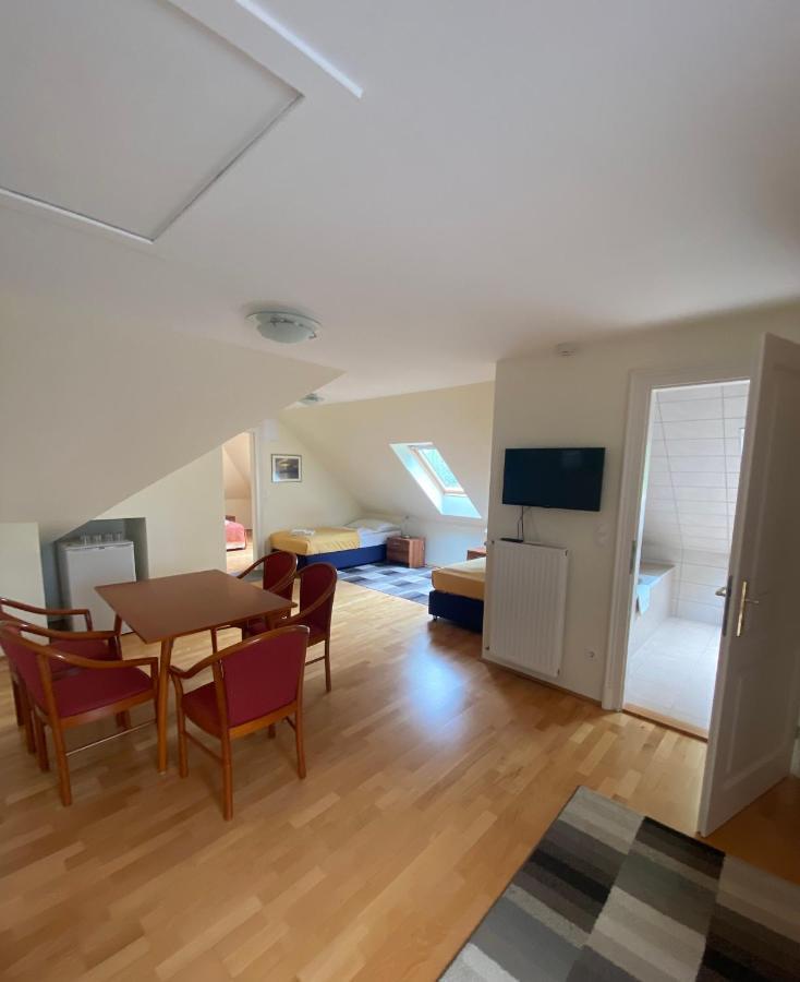 Fonix Hotel Balatonföldvár Exteriör bild