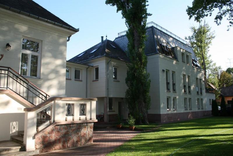 Fonix Hotel Balatonföldvár Exteriör bild