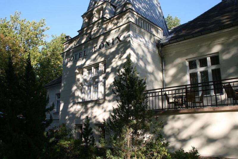 Fonix Hotel Balatonföldvár Exteriör bild