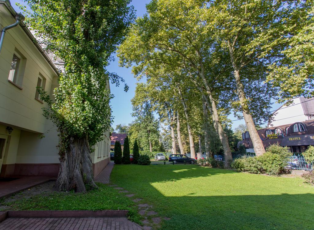 Fonix Hotel Balatonföldvár Exteriör bild