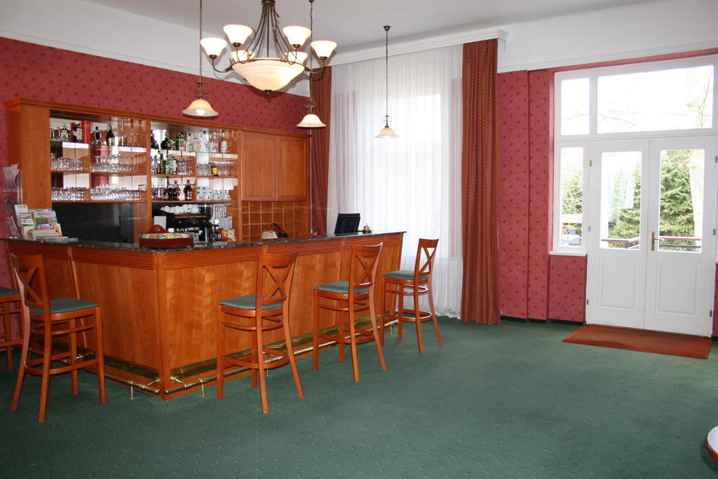 Fonix Hotel Balatonföldvár Exteriör bild